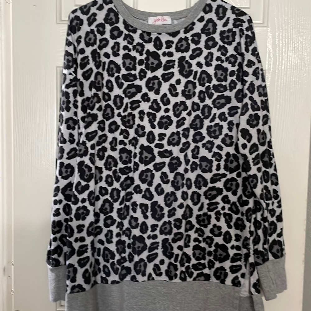 Long sleeve cheetah. Size large.